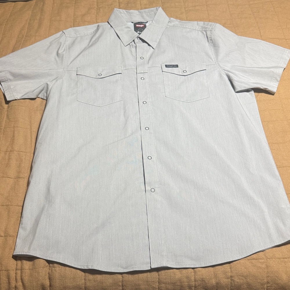 Wrangler Outdoor Regular Fit Grey Short Sleeve Snap Front Shirt Size Large